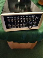 Analog. Rhythmusgetät Drum-Machine der 80er Jahre MFB 501