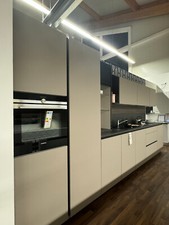 Nolte Ausstellungsküche P14 60L Lava softmatt und Nussbaum Kuba NUR HOLZTEILE