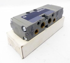 BOSCH 0 820 235 001 Wegeventil -unused-