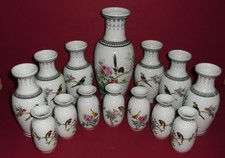 Chinesische Vasen  Sammlung 14 Vasen mit Vogel - Blumen Motiv handbemalt Keramik