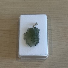 Natürlicher moldavit rohstein - natürlicher,