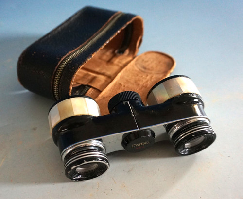 Vintage carton prunk - carton,