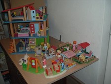 Ein Puppenhaus-SpielSet -