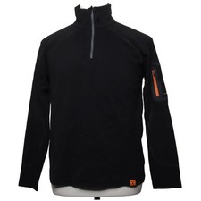 Kaikkialla, Trainingsoberteil