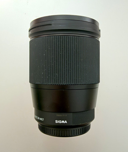 Sigma 16mm dc dn - f/1,4,
