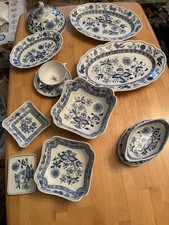 9 x Hutschenreuther Zwiebelmuster Servierplatten, Servierschüsseln,Deckel usw