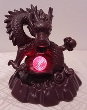 Braune Keramik China Drachenlampe, wechselnde Farben, batteriebetrieben (14cm)