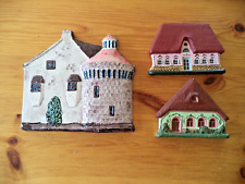 Burg + 2 Häuser - Wanddeko - Gips - Handarbeit