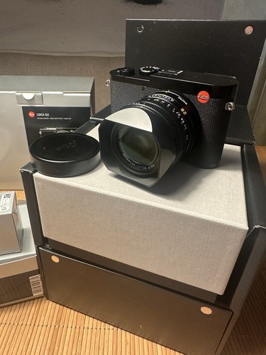 Leica sehr gepflegt mit - q2,