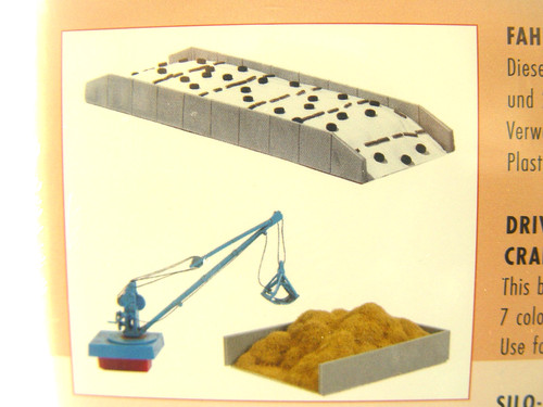 Fahrsilo und misthaufen - und, mit