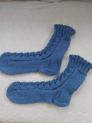 Schicke blaue handgestrickte - ,