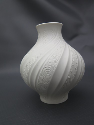 Kaiser biscuit vase - ak,