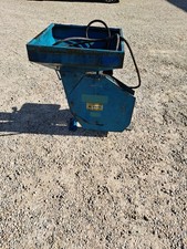  Getreidmühle , Brechmühle für Getreide mit einen 7,5 kw Motor