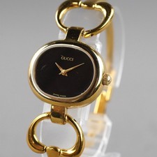 GUCCI Damenuhr 1600 Gold 26mm