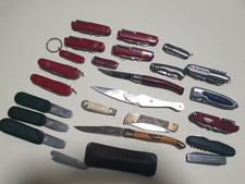 Konvolut VICTORINOX Taschenmesser  für Sammler Schweizer Laguiole  u. a 24 Stück
