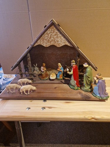 Alte weihnachtskrippe von der - alte,