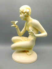 Antike Große Jugendstil Porzellan Figur Katzhütte Hertwig & Co Schmetterling Alt