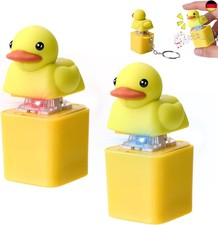 2 Stück Duckeys Quacking Fidget Toy, Enten Schlüsselanhänger mit Licht & To
