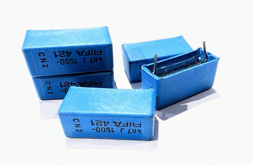Rifa 421 kondensator - 2x,