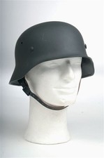 Deutscher Stahlhelm M35