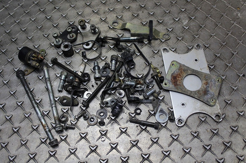 Gsxr750 gr77b reste schrauben - reste,