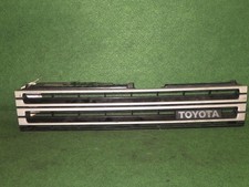 48610 Kühlergrill TOYOTA