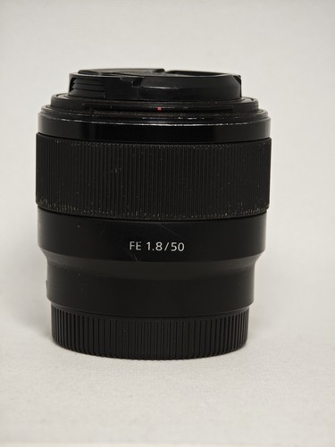 Sony 50mm 8 - f/1.8, sel50f18f