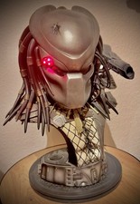 Sideshow Predator - Musked