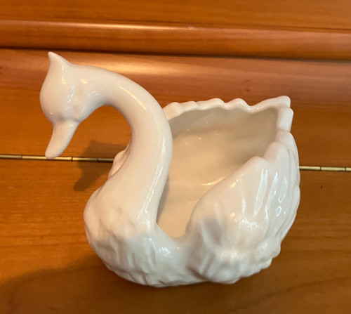 Kleiner weißer deko - kleiner, deko-schwan