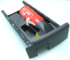 VW TOUAREG 7L / ABLAGEFACH unter SITZ vorne rechts + FEUERLÖSCHER (ZO109)