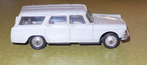 Norev 28 peugeot 404 - no,