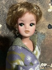 Pedigree Sindy 2GEN Puppe 