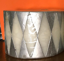 dekorative große 3-Docht Kerze +Silber-Muster 15x10 cm Weiß True Vintage - 2 da!