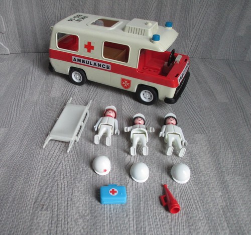 Vintage playmobil krankenwagen - vintage,