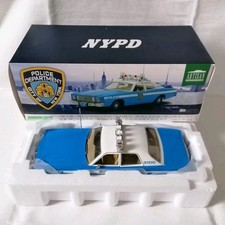 1:18 1975 Plymouth Fury NYPD POLICE Pursuit CAR Greenlight ARTISAN OVP No Dodge 