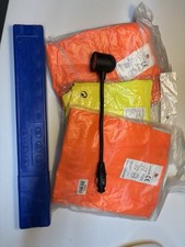 auto notfall set (3 Westen + Warndreieck)- Konvolut + 12v Cockpit/ Kartenlampe