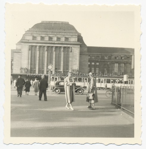 Leipzig bahnhof straßenbahn - -,