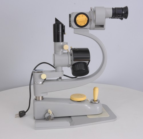 Slit lamp carl - slit,