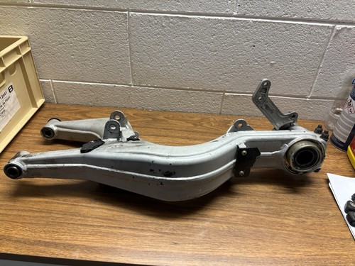 Schwinge swingarm aprilia - swingarm,