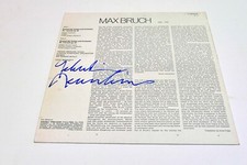 Yehudi Menuhin Autograph auf LP-Plattenhülle mit LP,  1970er Jahre