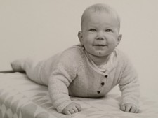 Suhl lachendes Baby mit