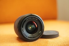 Sony 70mm 6 oss - f3.5-5.6,
