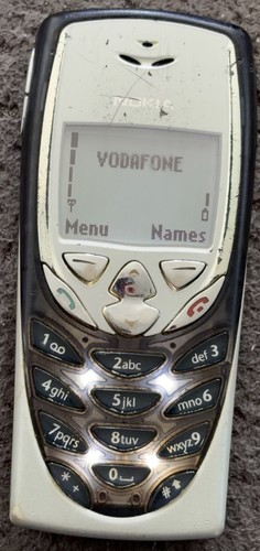 Nokia 8310 entsperrt