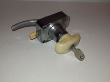 original Türschloss für Oldtimer-Wohnwagen 60er Jahre - z. B. Tabbert