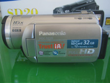 Panasonic HDC SD20 Full HD Camcorder 1.47 Mpix 16x Zoom Touchscreen WIE NEU OVP