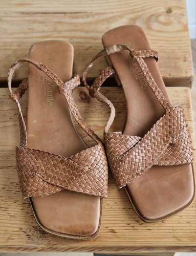 Vintage russell bromley - russell, &