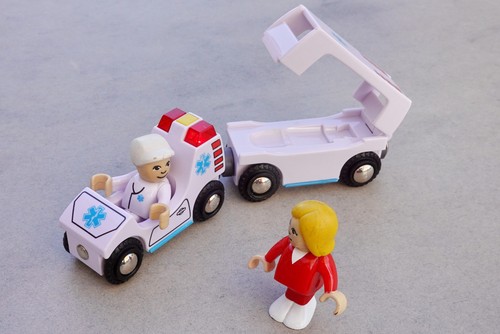 Brio krankenwagen light - krankenwagen,