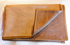 2 hochwertige Naturhaardecken (85 % Lama + 15 % Schurwolle)