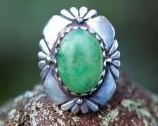 Handgefertigter Ring mit