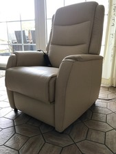 Hukla Relax Sessel elektr. verstellbar per Fernbed. mit Aufstehhilfe Farbe beige